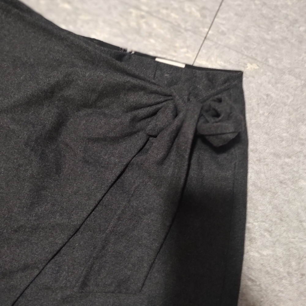 Wilfred grey wool Dorine front wrap mini skirt - Picture 3 of 8
